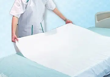 Alèse imperméable transversale pour matelas et matelas anti-escarres spéciale lit bariatrique