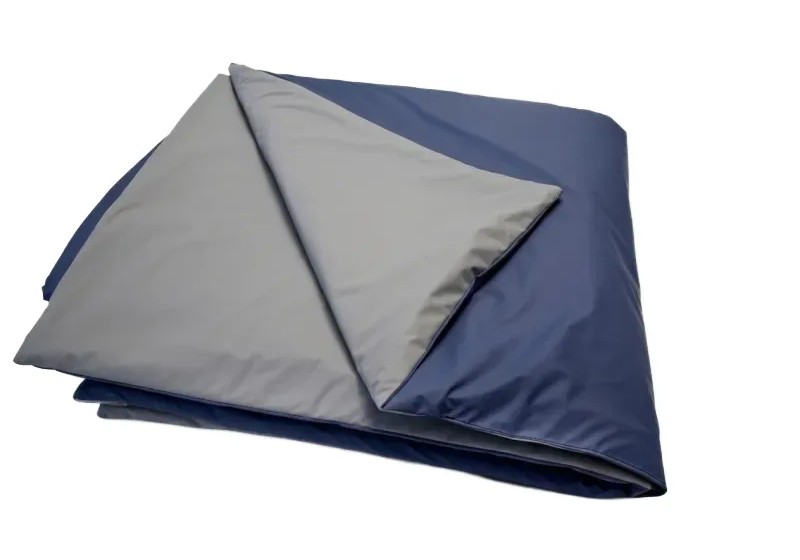 Couverture bactériostatique pour brancard
