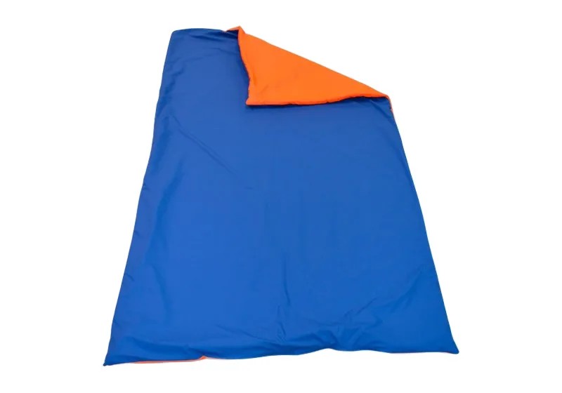 Couverture bactériostatique avec une face fluorescente