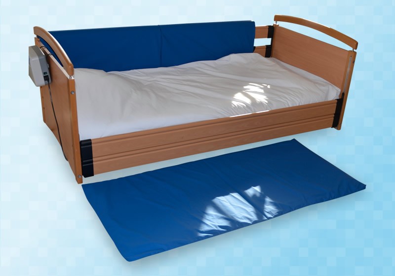 Protection en mousse pour barrière de lit médicalisé